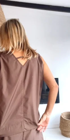 Blusa chocolate