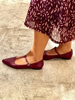 Gabriela piel burdeos