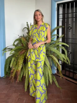Traje Dominica